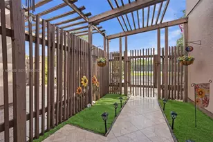 12399 NW 11th St, Pembroke Pines, FL 33026 - Photo 3