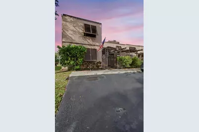 12399 NW 11th St, Pembroke Pines, FL 33026 - Photo 9