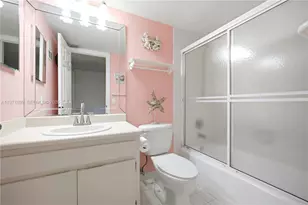 12399 NW 11th St, Pembroke Pines, FL 33026 - Photo 15