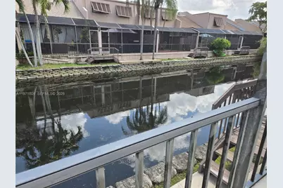12399 NW 11th St, Pembroke Pines, FL 33026 - Photo 1