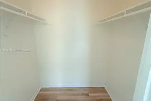 498 NW 165th St Rd, Miami, FL 33169 - Photo 7