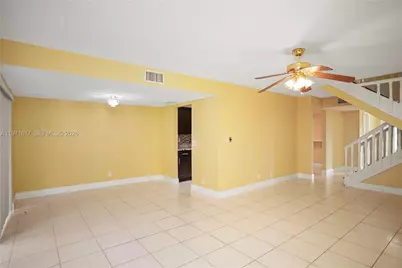 8011 NW 27th Pl, Sunrise, FL 33322 - Photo 7