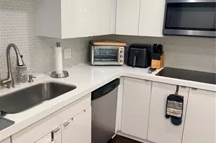 2857 N Palm Aire Dr, Pompano Beach, FL 33069 - Photo 5