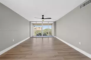 9420 Tangerine Pl, Davie, FL 33324 - Photo 9