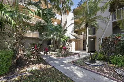 9420 Tangerine Pl #407, Davie, FL 33324 - Photo 3
