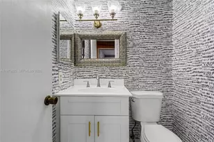 4200 Hillcrest Dr, Hollywood, FL 33021 - Photo 15