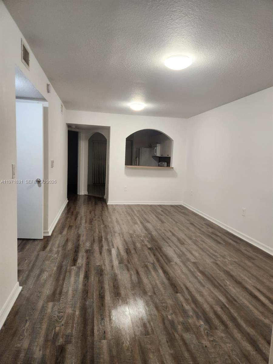 2931 SE 13th Ave #104-47 main architectural view
