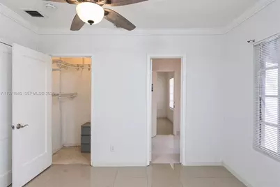 132 SW 2nd Ave, Hallandale Beach, FL 33009 - Photo 9