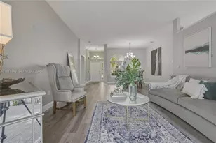 12846 NW 18th Ct, Pembroke Pines, FL 33028 - Photo 3