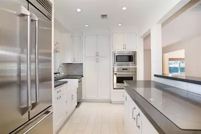 8300 SW 61st Ave, South Miami, FL 33143 - Photo 7