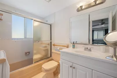 2001 S Surf Rd #6A, Hollywood, FL 33019 - Photo 9