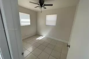 240 NE 23rd St, Pompano Beach, FL 33060 - Photo 13