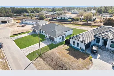 4991 Fairway Ct #4991, Lehigh Acres, FL 33973 - Photo 3