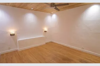 3050 Alton Rd, Miami Beach, FL 33140 - Photo 29