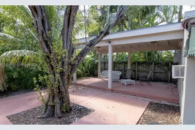 3050 Alton Rd, Miami Beach, FL 33140 - Photo 7