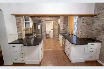 3050 Alton Rd, Miami Beach, FL 33140 - Photo 19