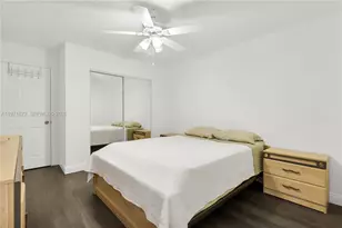 9581 SW 3rd St, Pembroke Pines, FL 33025 - Photo 21