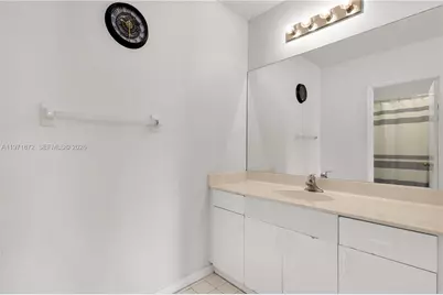 9581 SW 3rd St, Pembroke Pines, FL 33025 - Photo 17