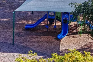 9581 SW 3rd St, Pembroke Pines, FL 33025 - Photo 25