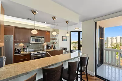 1000 W Island Blvd #1209, Aventura, FL 33160 - Photo 5