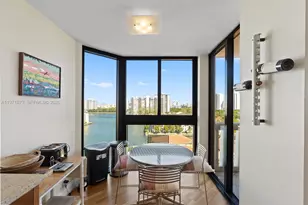 1000 W Island Blvd, Aventura, FL 33160 - Photo 7