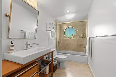 1000 W Island Blvd #1209, Aventura, FL 33160 - Photo 9