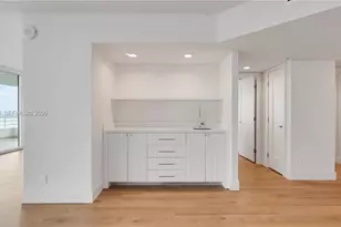 555 NE 34th St, Miami, FL 33137 - Photo 7