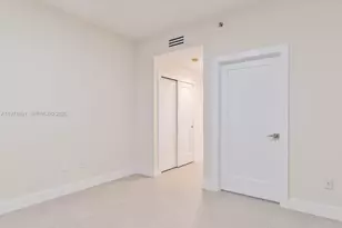 1050 Brickell Ave, Miami, FL 33131 - Photo 13