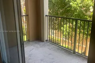 7930 N Nob Hill Rd, Tamarac, FL 33321 - Photo 15