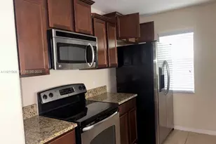 330 Carina Cir, Sanford, FL 32773 - Photo 5