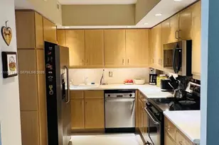 5600 Collins Ave, Miami Beach, FL 33140 - Photo 11
