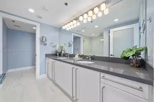 226 Ocean Dr, Miami Beach, FL 33139 - Photo 27