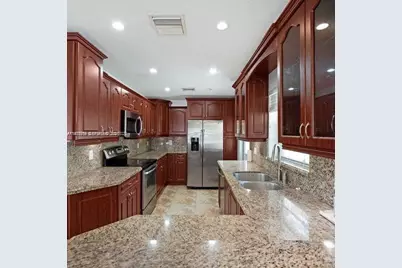 230 SW 30th Ave #230, Miami, FL 33135 - Photo 3