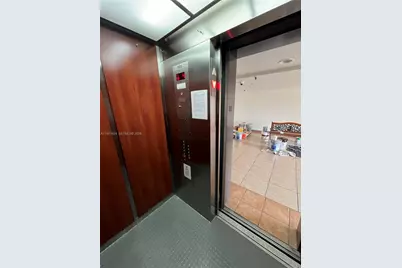 9686 Fontainebleau Blvd #402, Miami, FL 33172 - Photo 13