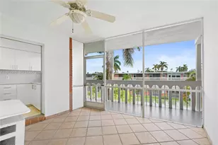 141 NE 10th Ave, Hallandale Beach, FL 33009 - Photo 13