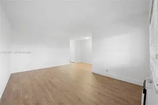 141 NE 10th Ave, Hallandale Beach, FL 33009 - Photo 17