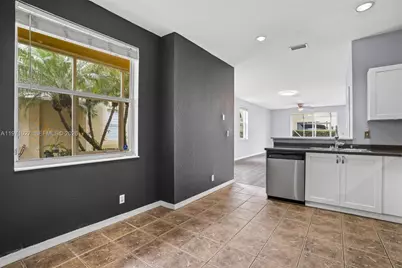 2167 Hacienda Ter #2167, Weston, FL 33327 - Photo 7