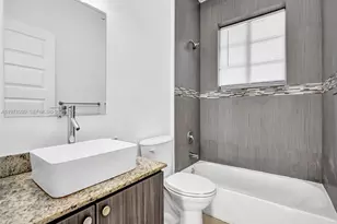 540 74th St, Miami Beach, FL 33141 - Photo 9