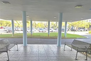 4001 Hillcrest Dr, Hollywood, FL 33021 - Photo 5