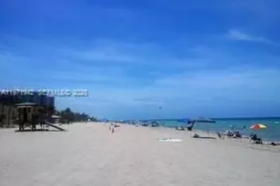 4001 Hillcrest Dr, Hollywood, FL 33021 - Photo 19