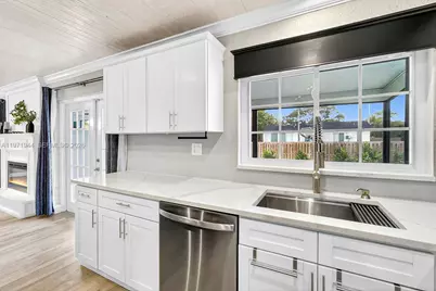 11280 NW 26th St, Plantation, FL 33323 - Photo 17