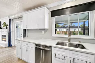 11280 NW 26th St, Plantation, FL 33323 - Photo 17