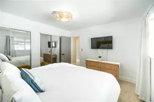 2121 NE 62nd St, Fort Lauderdale, FL 33308 - Photo 17