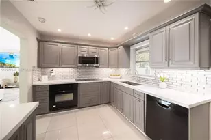 2121 NE 62nd St, Fort Lauderdale, FL 33308 - Photo 9