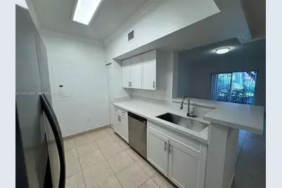 11701 SW 2nd St #5106, Pembroke Pines, FL 33025 - Photo 7
