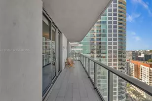 121 NE 34th St, Miami, FL 33137 - Photo 25