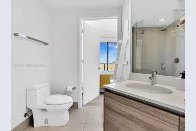 121 NE 34th St #2016, Miami, FL 33137 - Photo 13