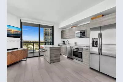 121 NE 34th St #2016, Miami, FL 33137 - Photo 9
