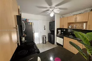 9240 Fontainebleau Blvd, Miami, FL 33172 - Photo 5