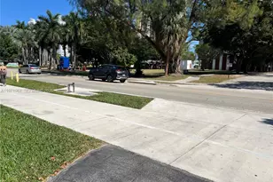 17600 N Bay Rd, Sunny Isles Beach, FL 33160 - Photo 33